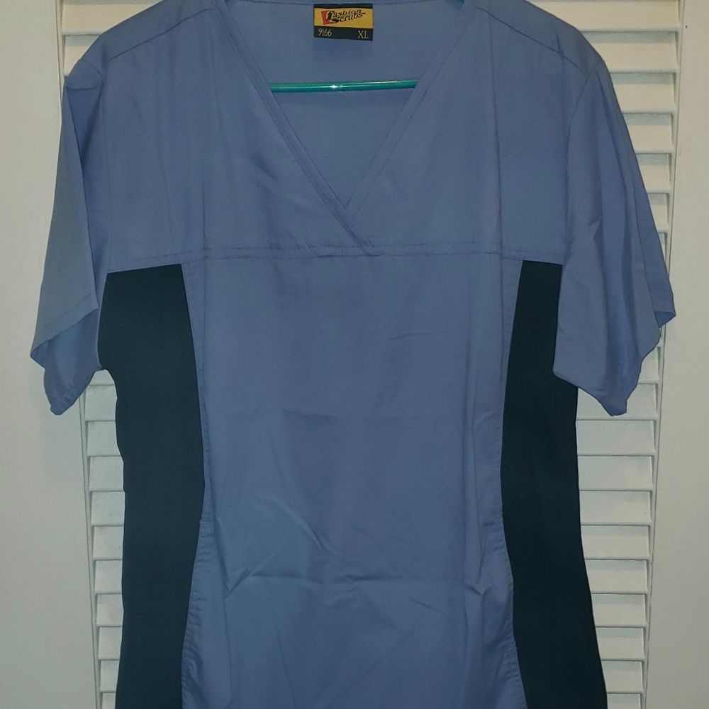 Scrub top